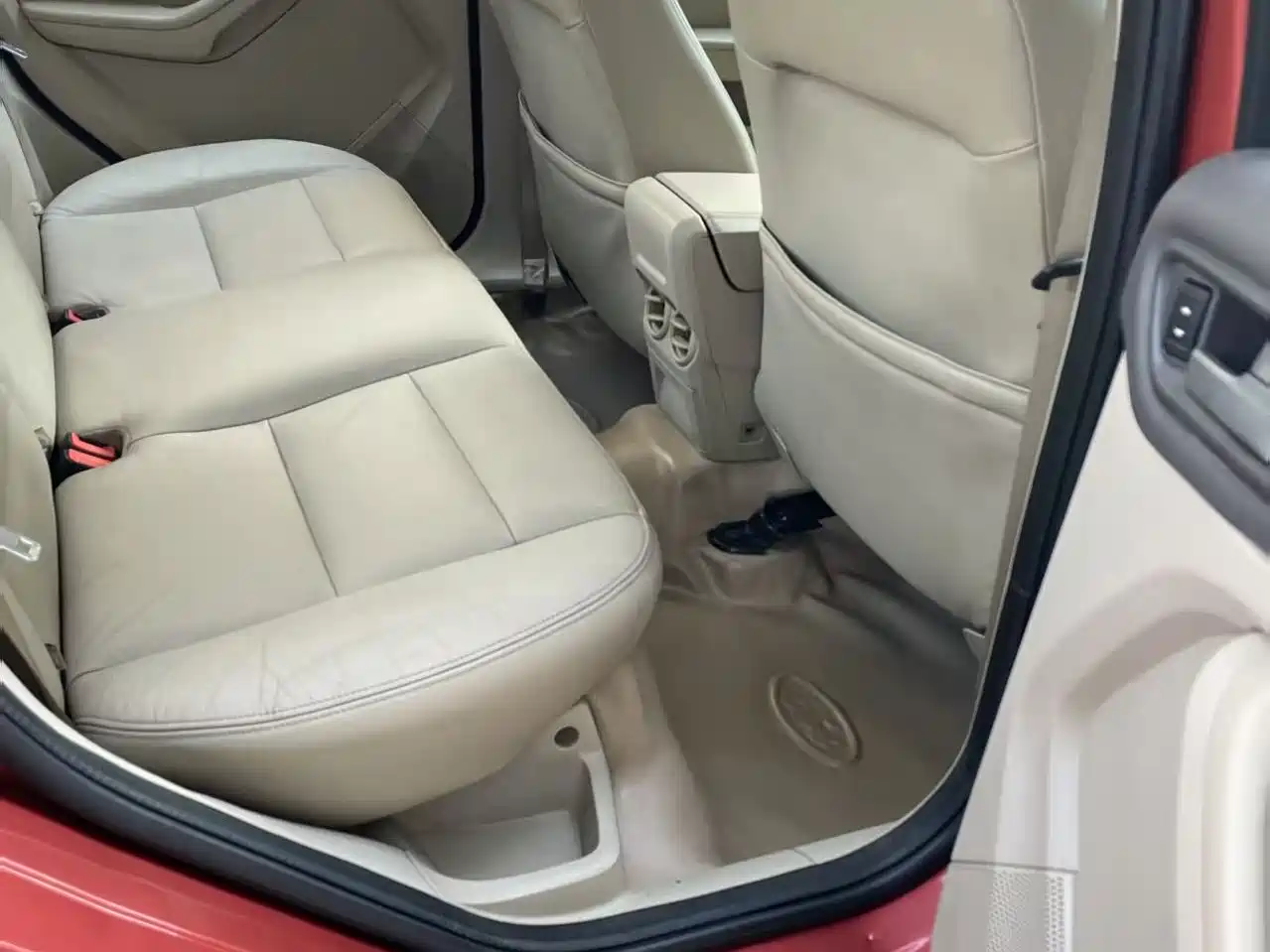 Ford Focus 2011 2011 Sedan 1.8L Automatic Fashion