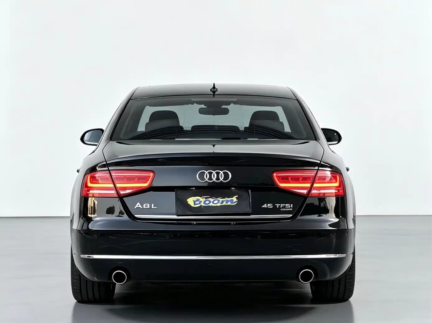 Photo 5 - Audi A8