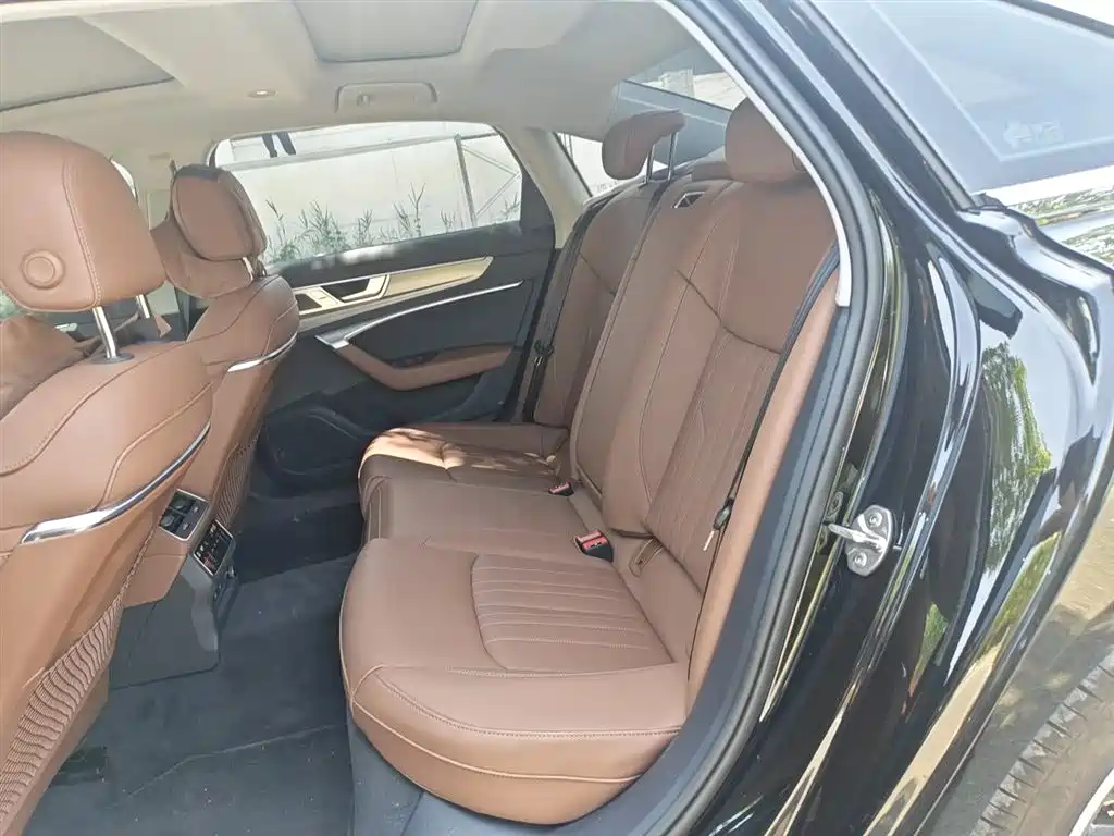 Audi A6L 2024 45 TFSI Premium Dynamic фото 14