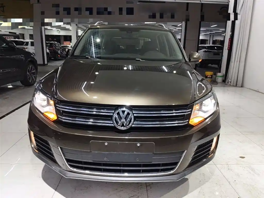 Volkswagen Tiguan 2015 1.8TSI Automatic 2WD Highline фото 3