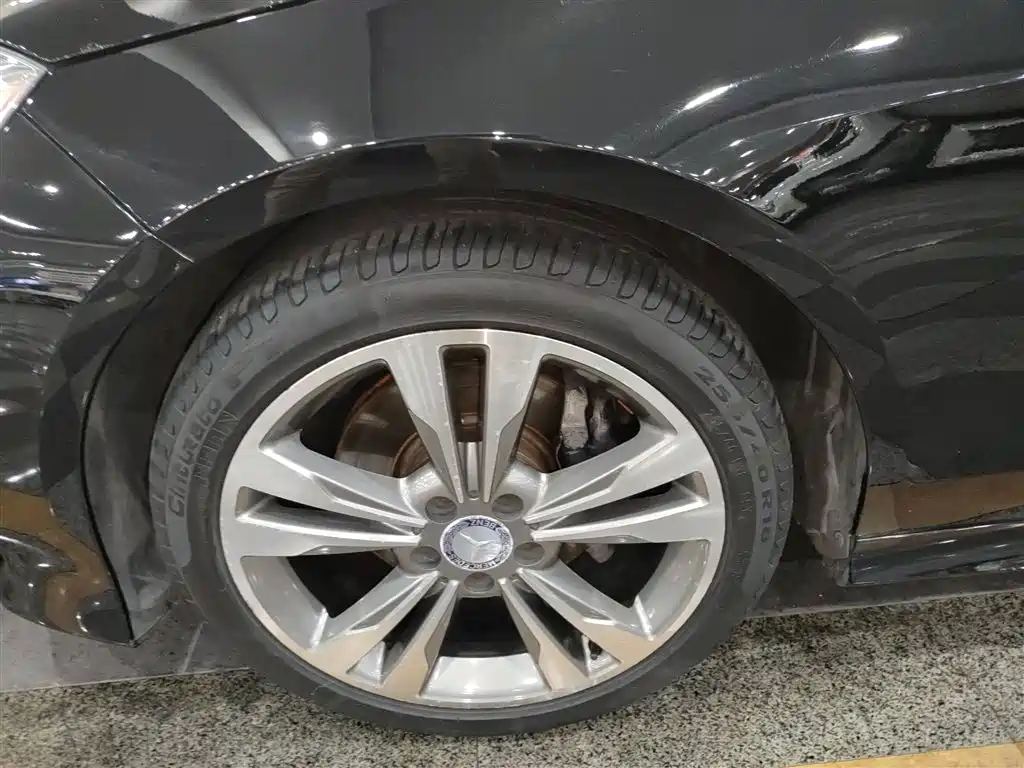 Mercedes-Benz E-Class 2015 E 200 L Sport фото 23