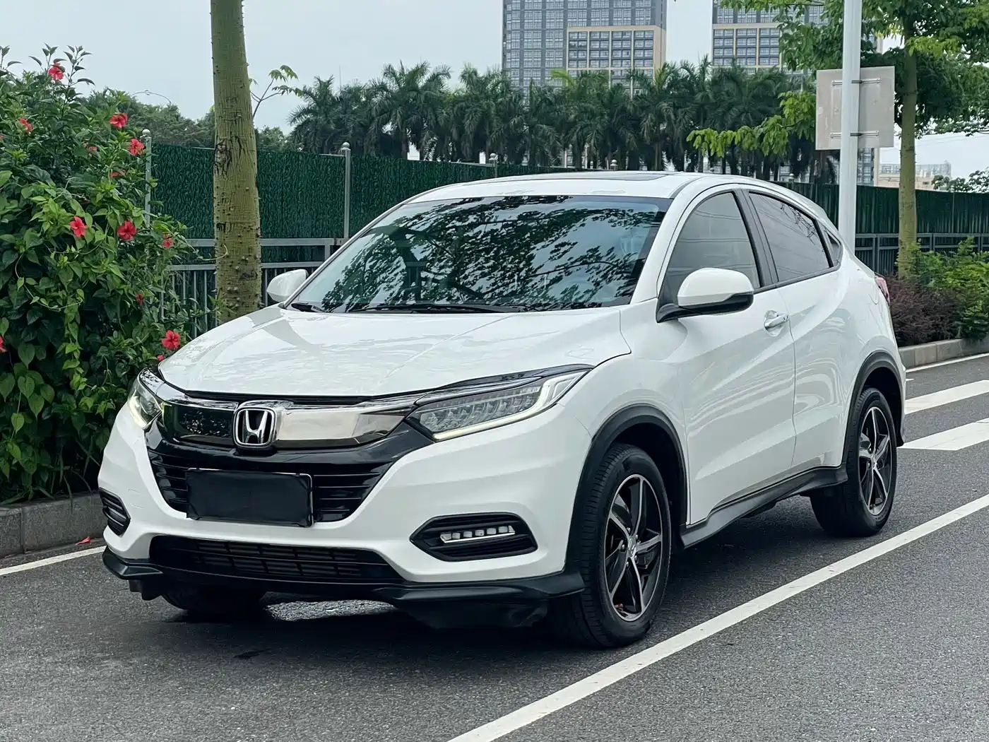 Фото 1 - Honda Vezel