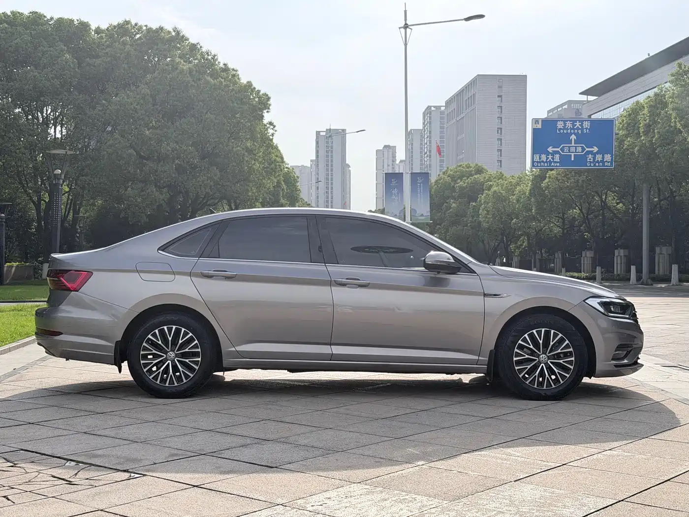 Volkswagen Sagitar 2021 280TSI DSG Comfort Smart Connect Edition фото 17