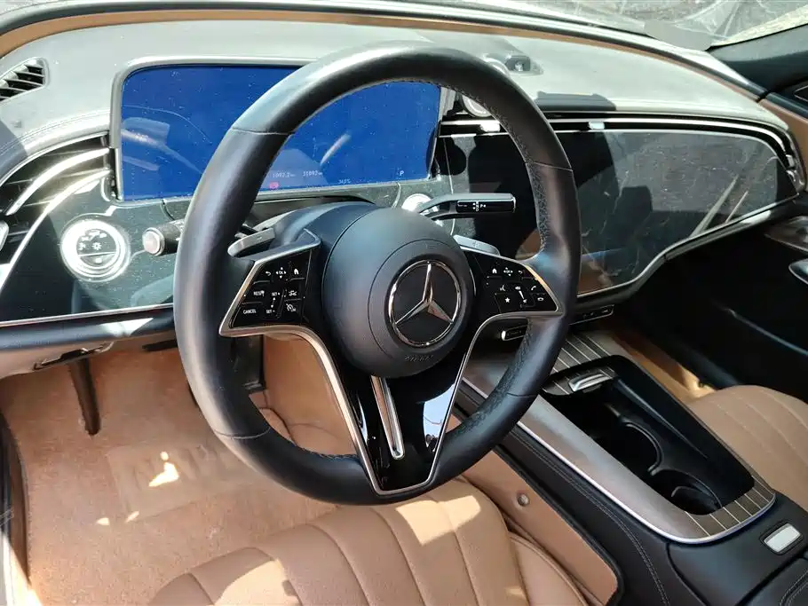 Mercedes-Benz E-Class 2024 Model E 300 L Luxury фото 12