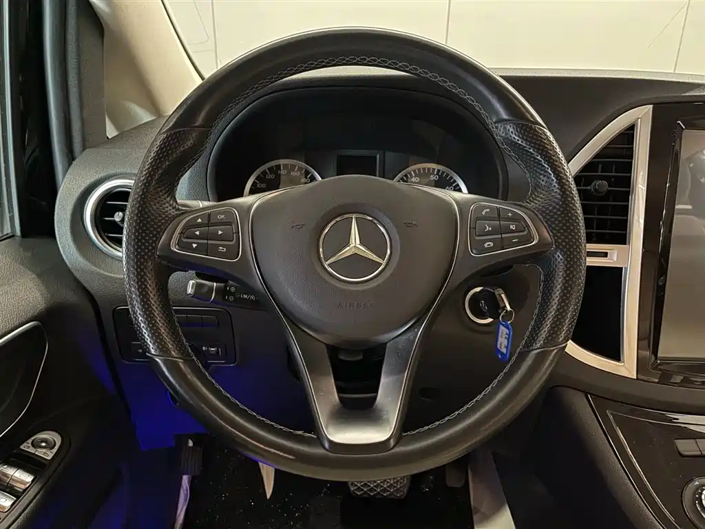 Mercedes-Benz Vito 2016 2.0T Business Edition фото 13