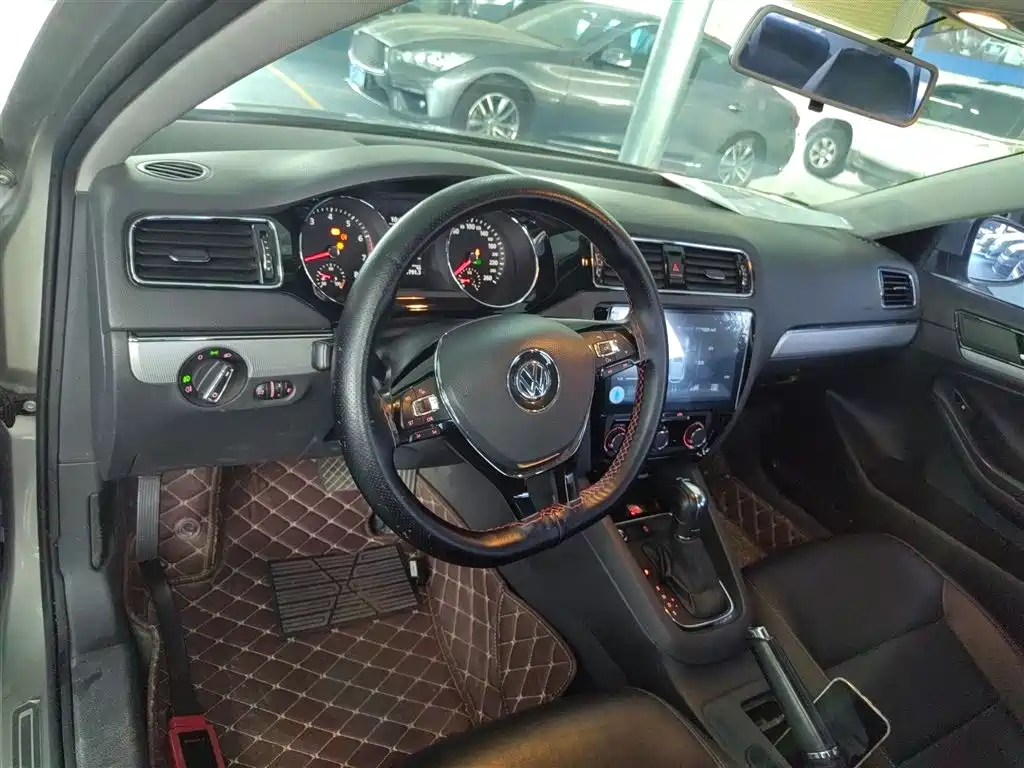 Volkswagen Sagitar 2018 280TSI DSG Comfort фото 10