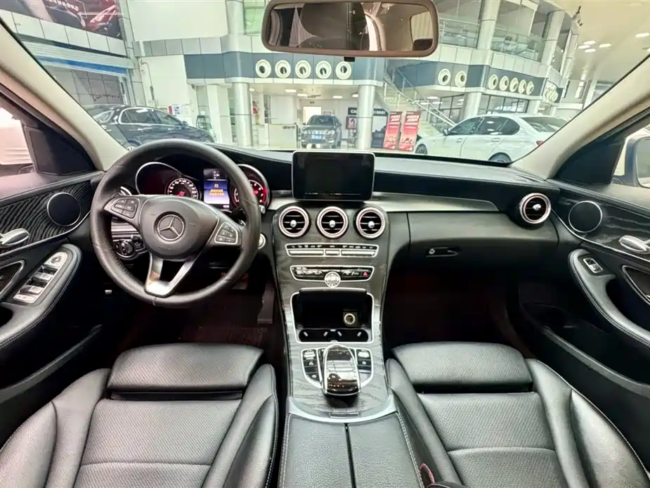 Mercedes-Benz C-Class 2015 Facelift C 180 L Sport фото 19