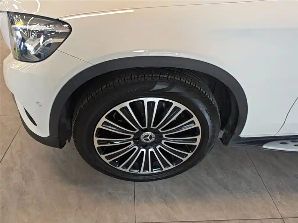 Mercedes-Benz GLC 2019 Model GLC 200 L 4MATIC фото 23