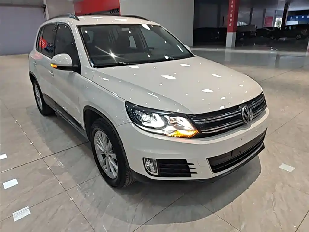 Volkswagen Tiguan 2015 1.8TSI Automatic 4WD Comfortline фото 4