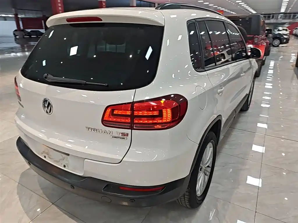 Volkswagen Tiguan 2015 1.8TSI Automatic 4WD Comfortline фото 7