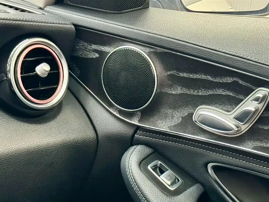 Mercedes-Benz C-Class 2015 Facelift C 180 L Sport фото 23