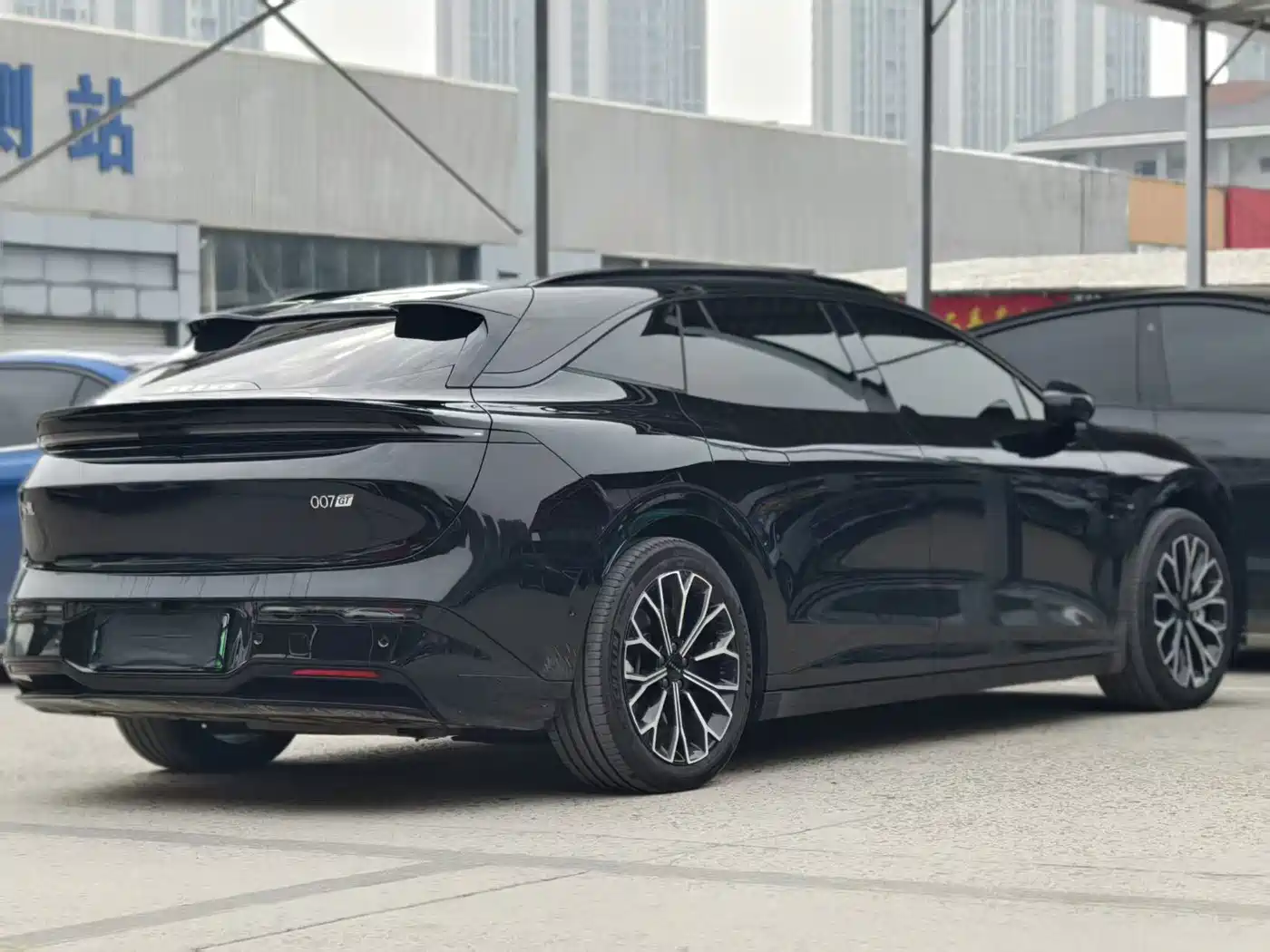 ZEEKR EXTREME KRYPTON 007GT