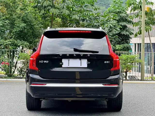 Volvo XC90 2023 B5 Smart Luxury Edition 7-Seater — фото 5