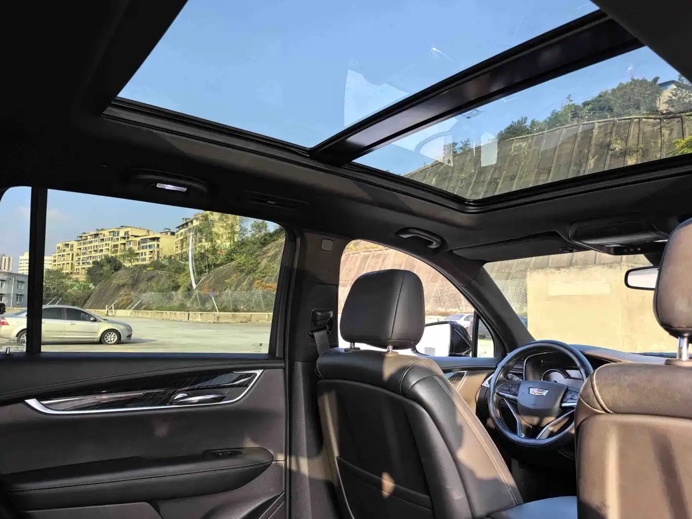Cadillac XT6 2021 28T 6-Seater AWD Luxury фото 12