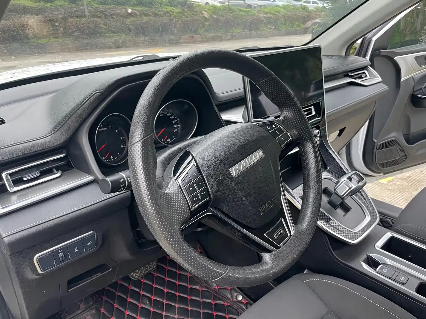 Haval M6 2021 PLUS 1.5T DCT Elite Smart Connect фото 5