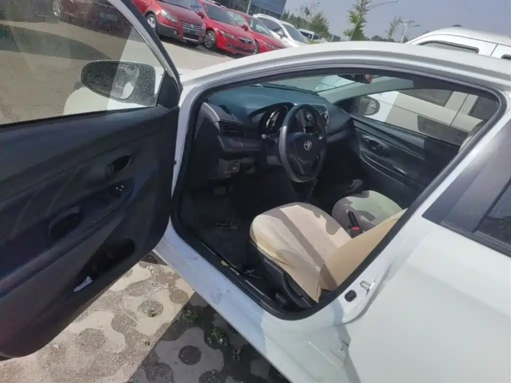 Toyota YARiS L Zhi Xuan 2019 1.5E CVT MeiDong Edition China VI фото 16