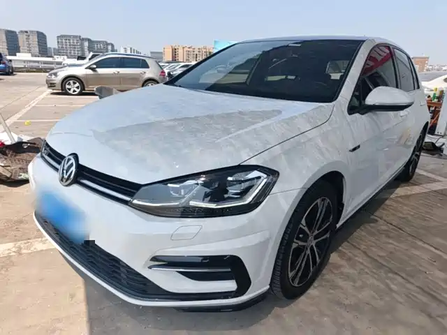 Volkswagen Golf 2020