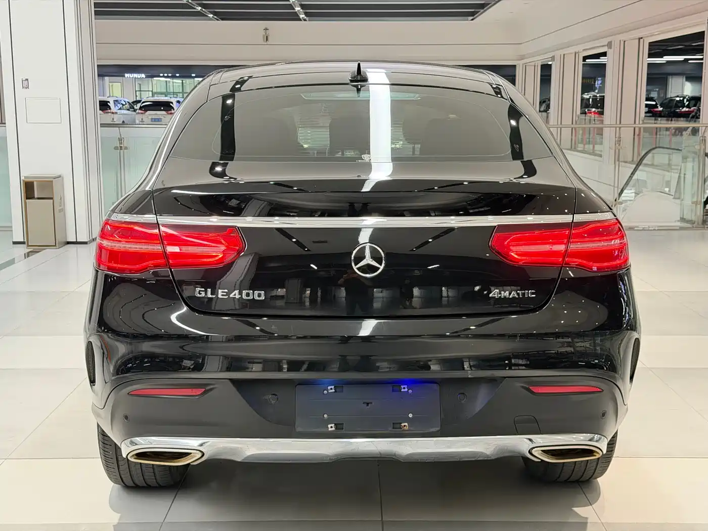 Mercedes-Benz GLE Coupe 2017 GLE 320 4MATIC Coupe SUV фото 6