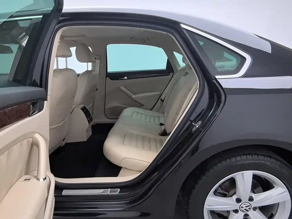 Volkswagen Passat 2013 2013 1.8TSI DSG Yuzun