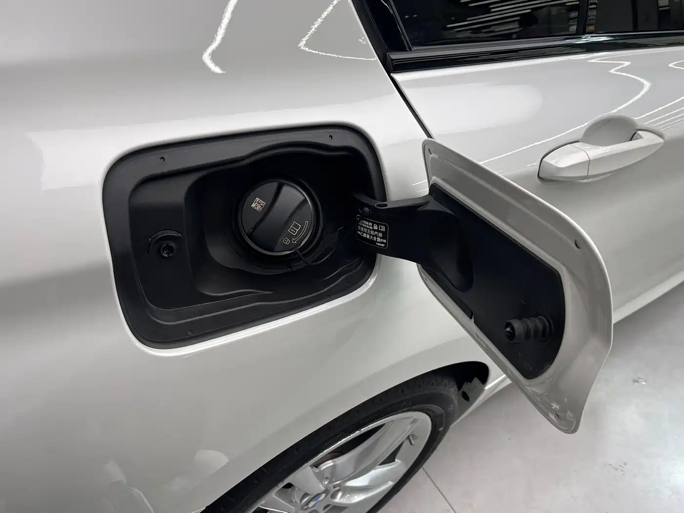 BMW 1 Series 2022 120i M Sport Shadow Edition фото 30