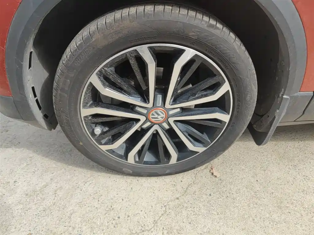 Volkswagen T-ROC 2018 280TSI DSG 2WD Comfort (China V) фото 23