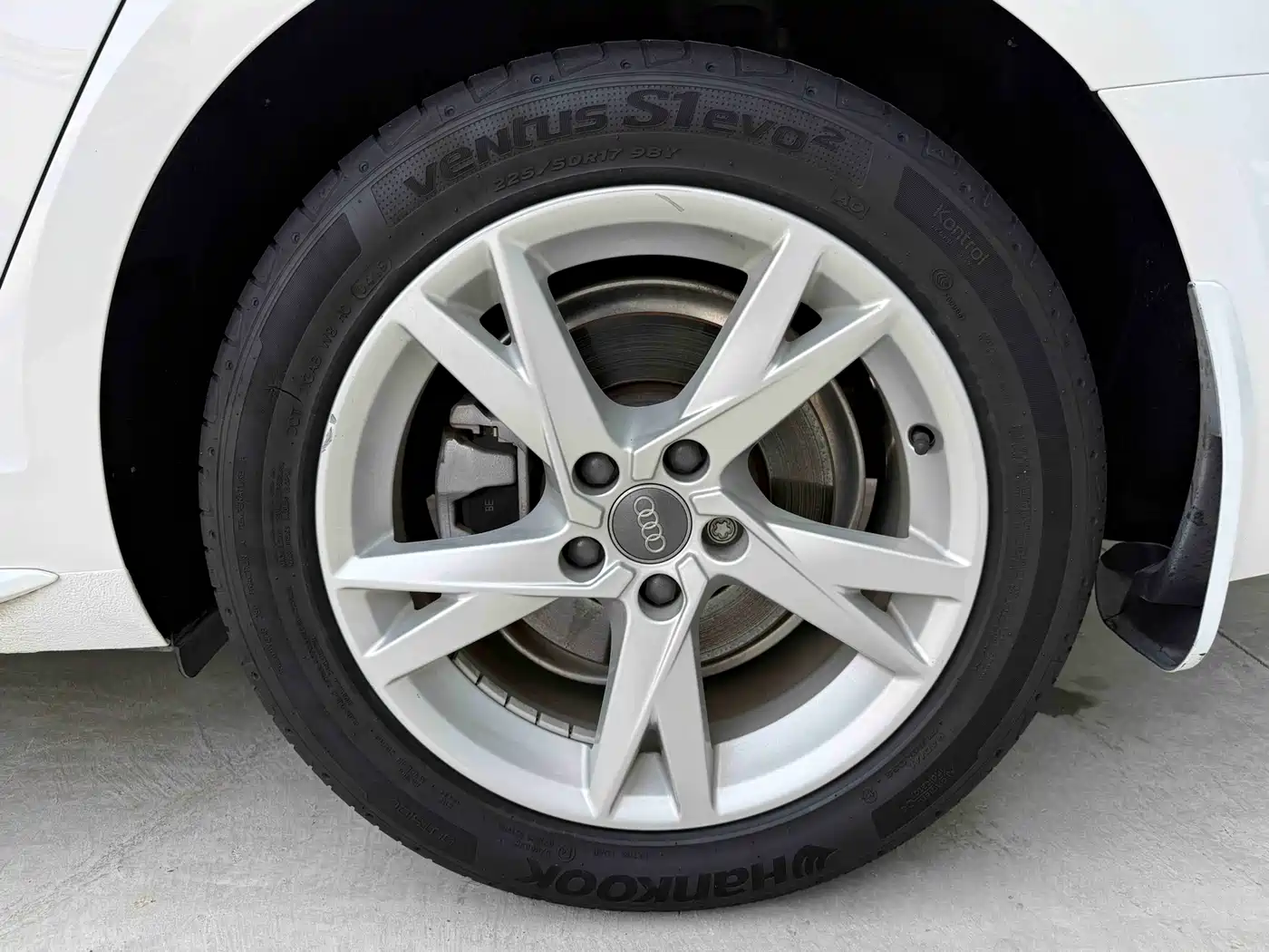Audi A4L 2019 40 TFSI Progressive (China VI) фото 24