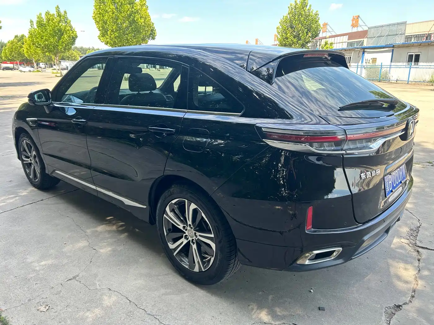 Фото 9 - Honda UR-V