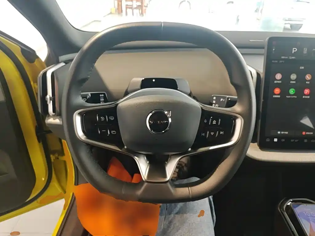 Volvo EX30 2024 2025 RWD Long Range Ultra