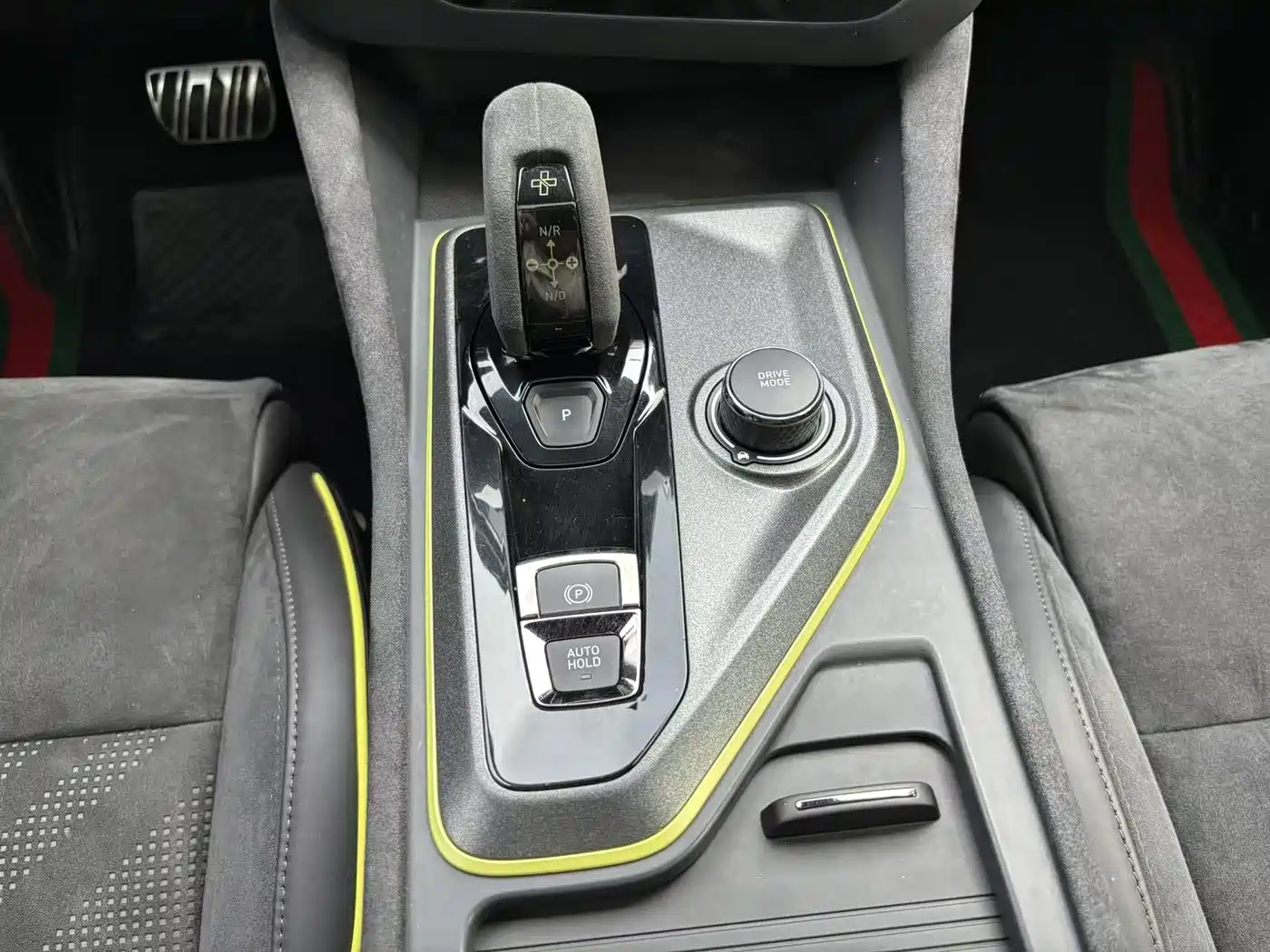 Lynk & Co 03 2021 03+ 2.0TD Auto Wind Rider Edition фото 10