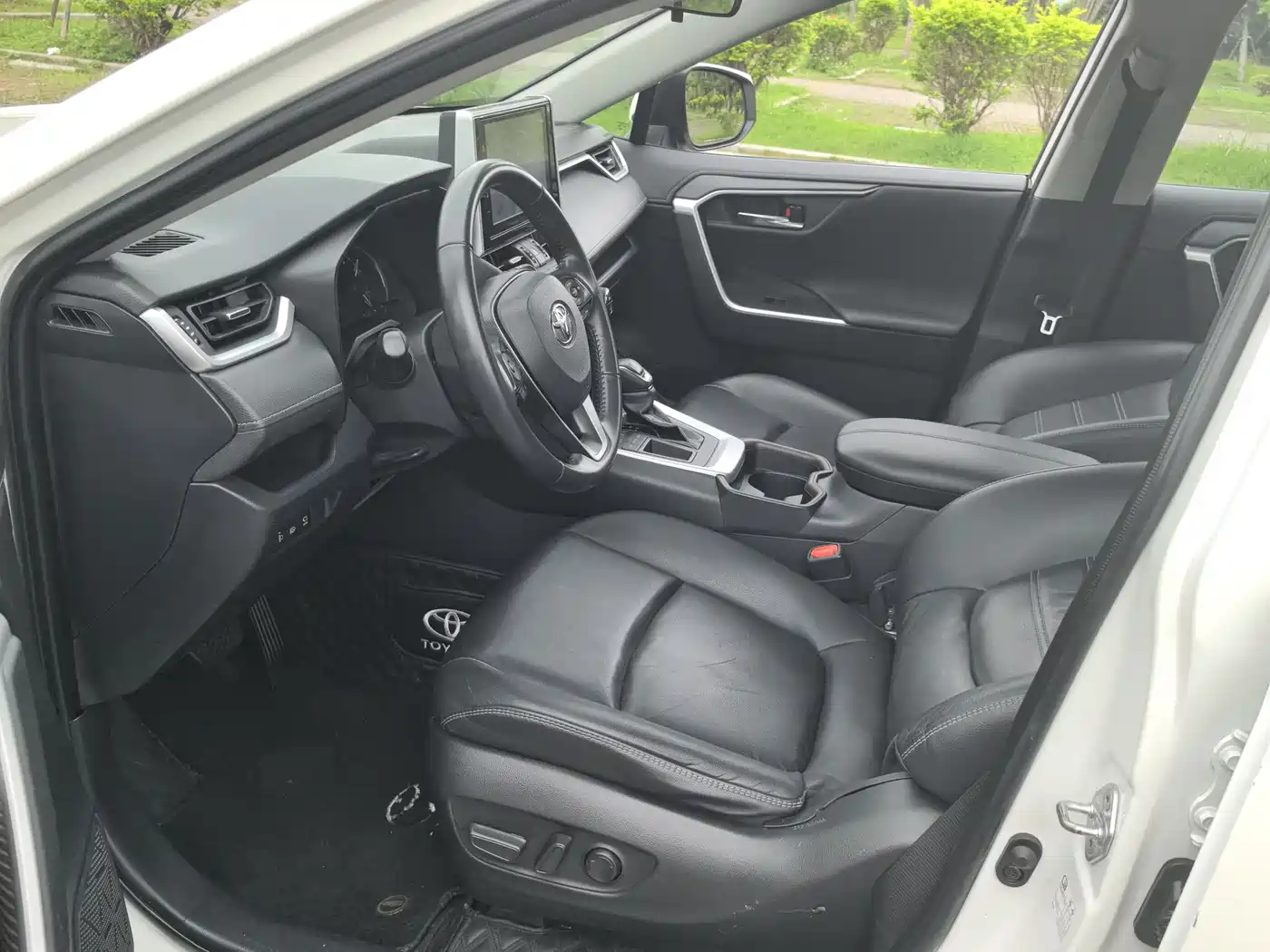 Toyota RAV4 Rongfang 2020 2.0L CVT 2WD Fashion PLUS фото 11