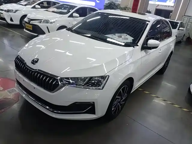 Skoda Rapid 1.5L, Автомат, Комфорт