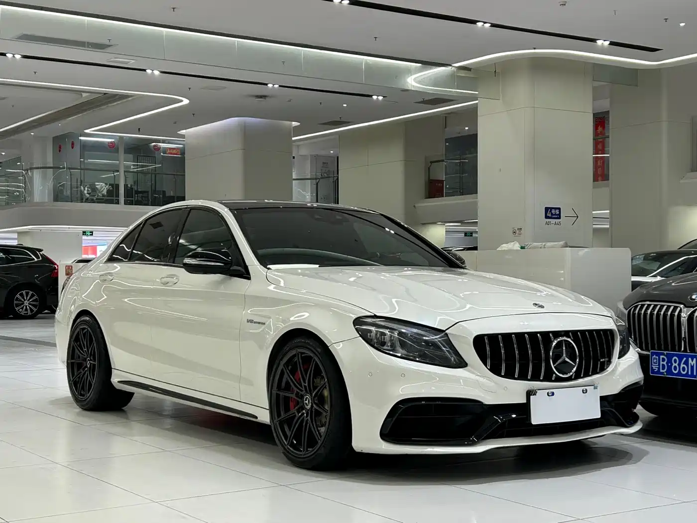 Mercedes-Benz C-Class AMG 2019 AMG C 63 S фото 3