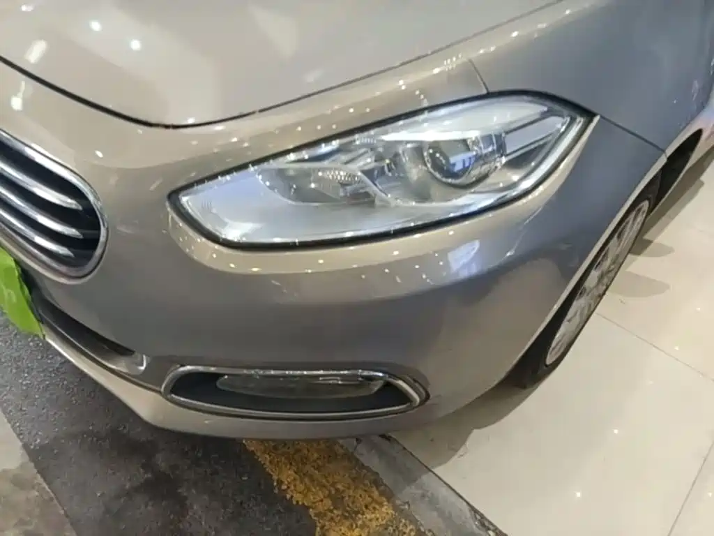 Fiat Viaggio 2014 2012 1.4T Auto Joy Edition