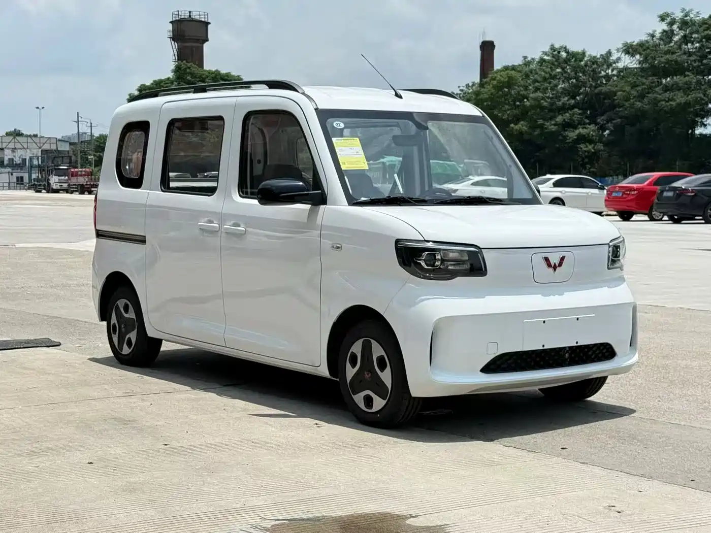 Wuling Motors Wuling Zhiguang NEV 2026 2025 Model 305km Base Version