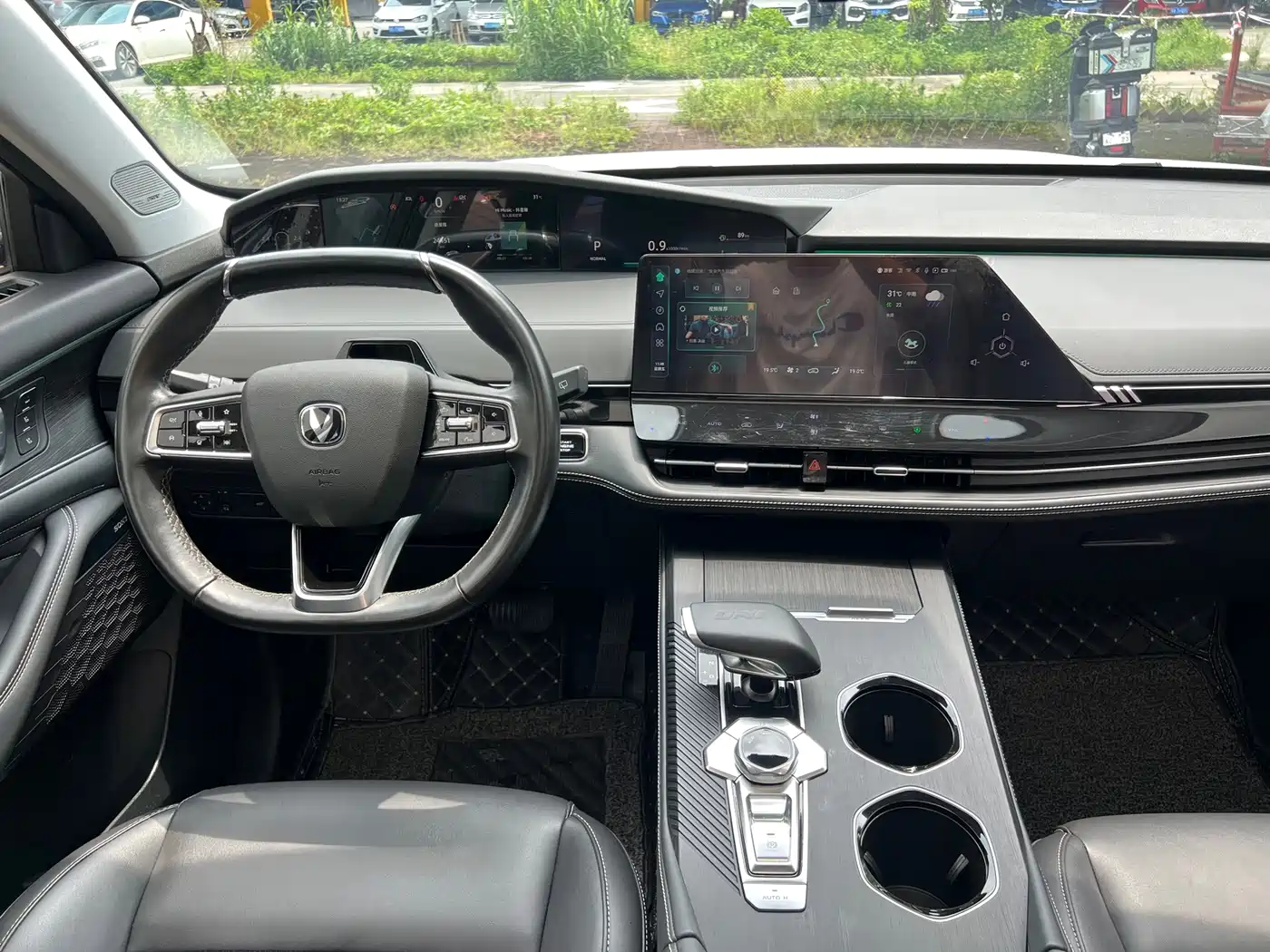 Changan UNI-K 2023 2023 2.0T 2WD Delight Edition