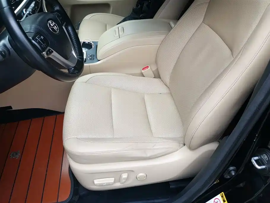 Toyota Highlander 2015 2.0T AWD Luxury Edition 7-seater фото 9