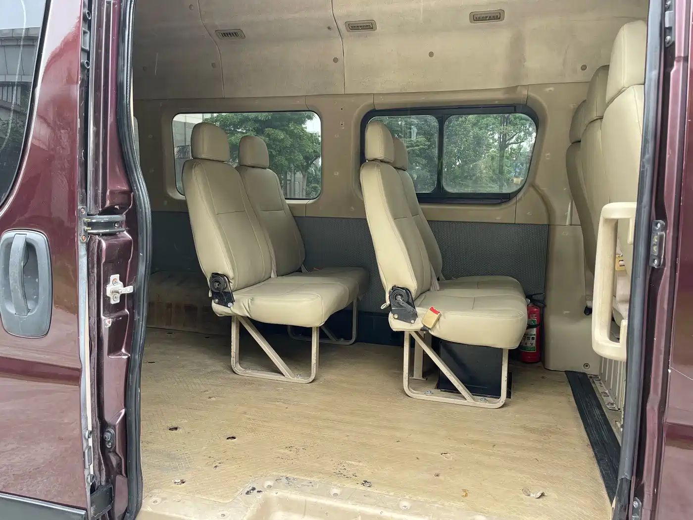 Dongfeng Yufeng Yufeng 2015 2016 2.5T Prestige Edition High-spec LWB High-roof China V ZD25