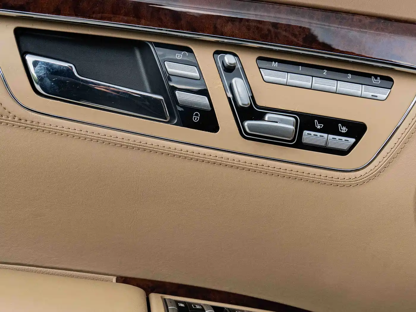 Mercedes-Benz S-Class 2010 S 600 L фото 23