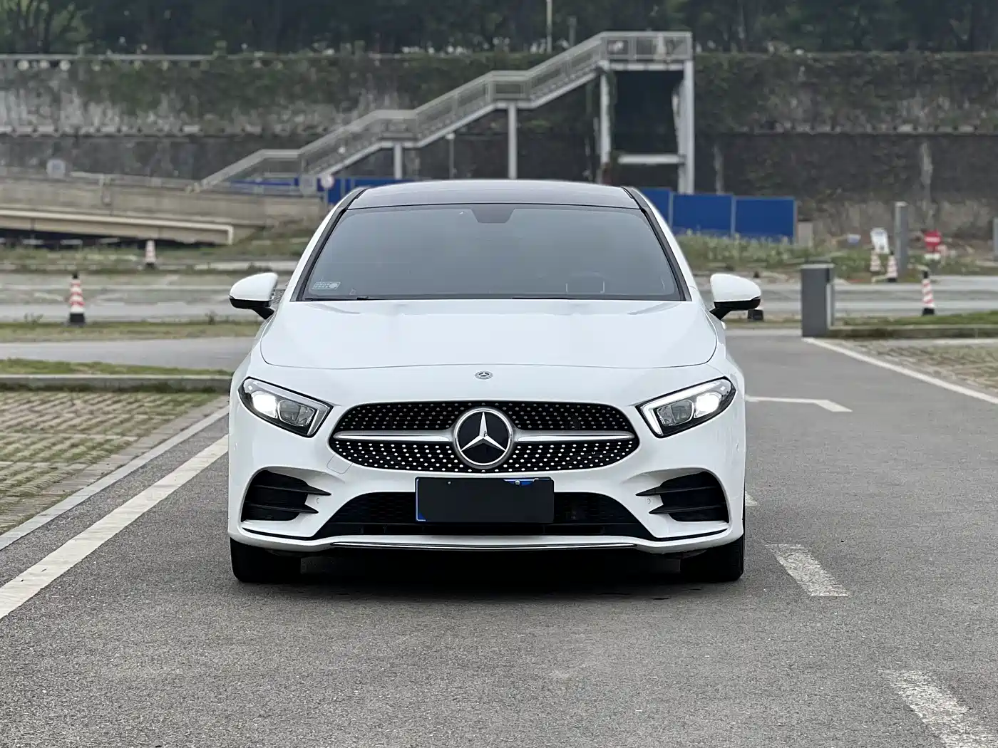 Mercedes-Benz A-Class 2020 A 200 L Sport Sedan фото 3