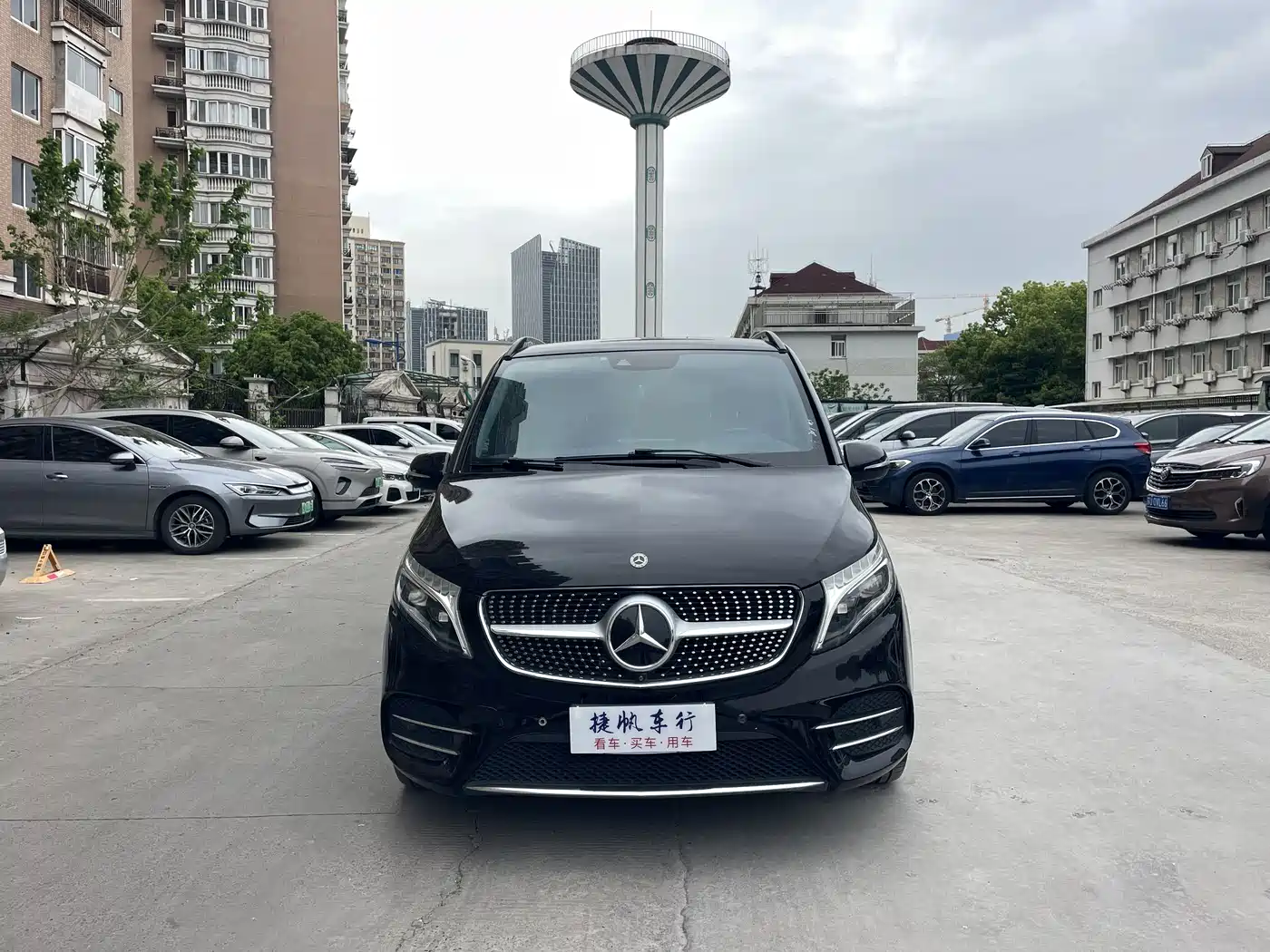Mercedes-Benz V-Class 2020 Model V 260 L Long Wheelbase Luxury фото 2