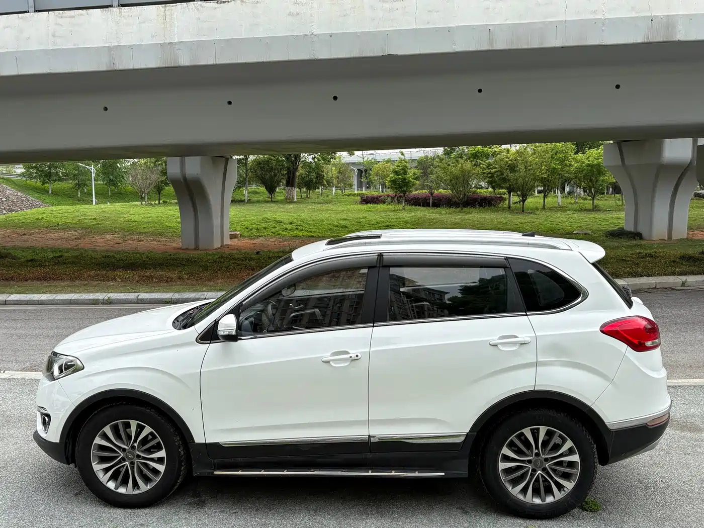 CHERY TIGGO 5