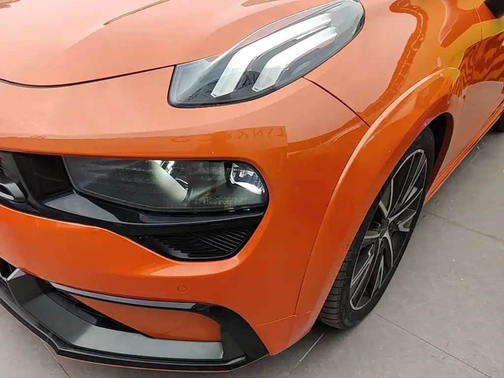 Фото 24 - Lynk & Co 02 Hatchback