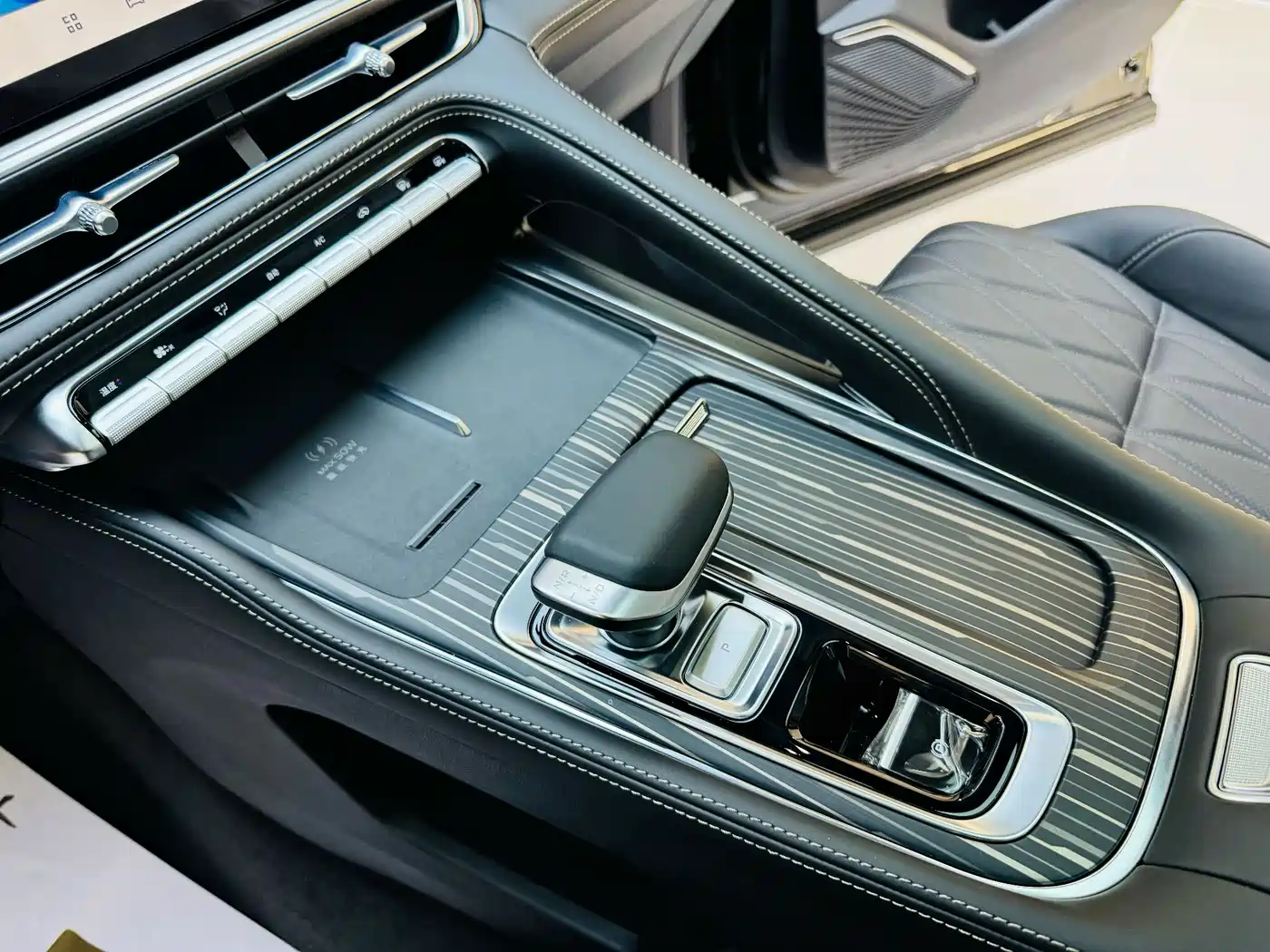 Geely Xingyue L 2026 2026 2.0TD DCT Changfeng Mountain Crosser Edition