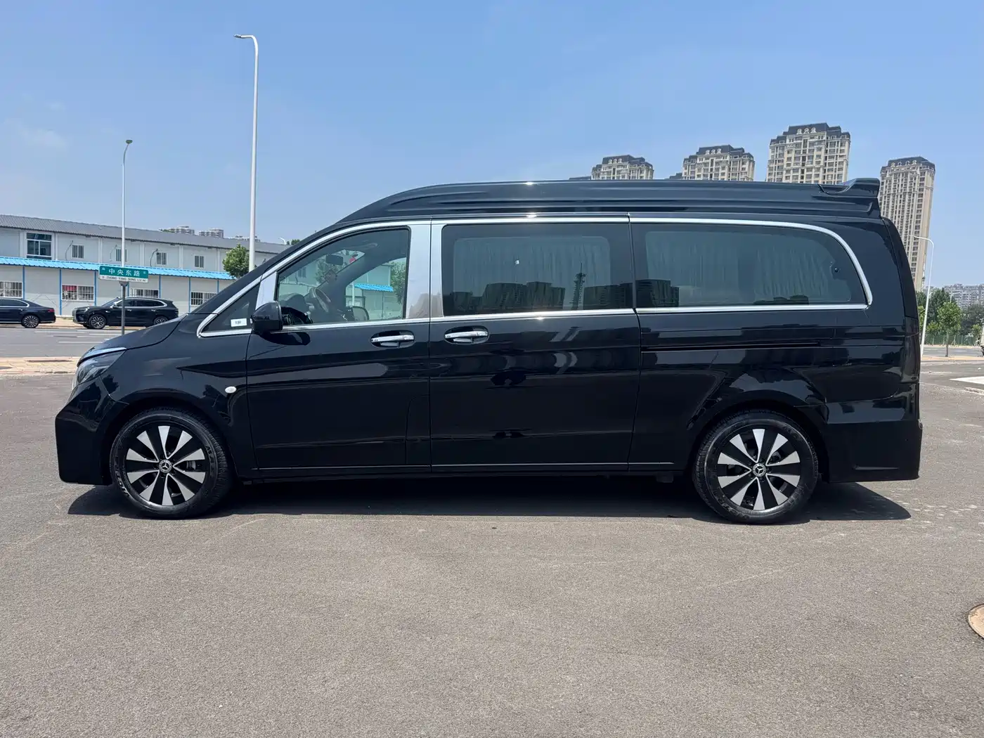 Mercedes-Benz Vito 2026 2023 2.0T Business 7-Seater