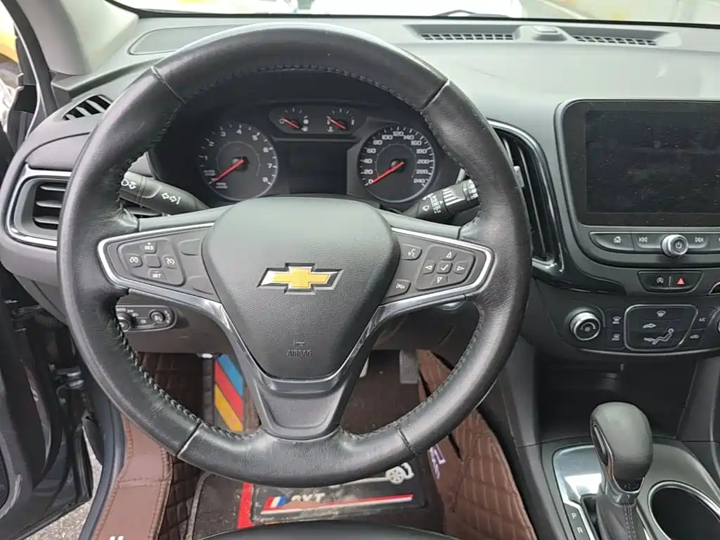 Фото 7 - Chevrolet Equinox