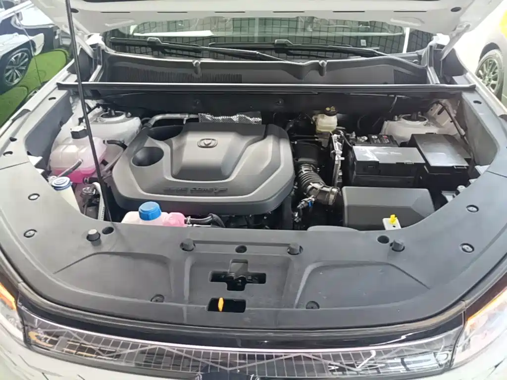 Фото 20 - Changan CS75 PLUS