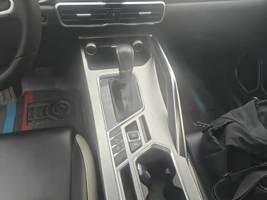 Geely Coolray 2020 2020 PRO 240T DCT Hunter