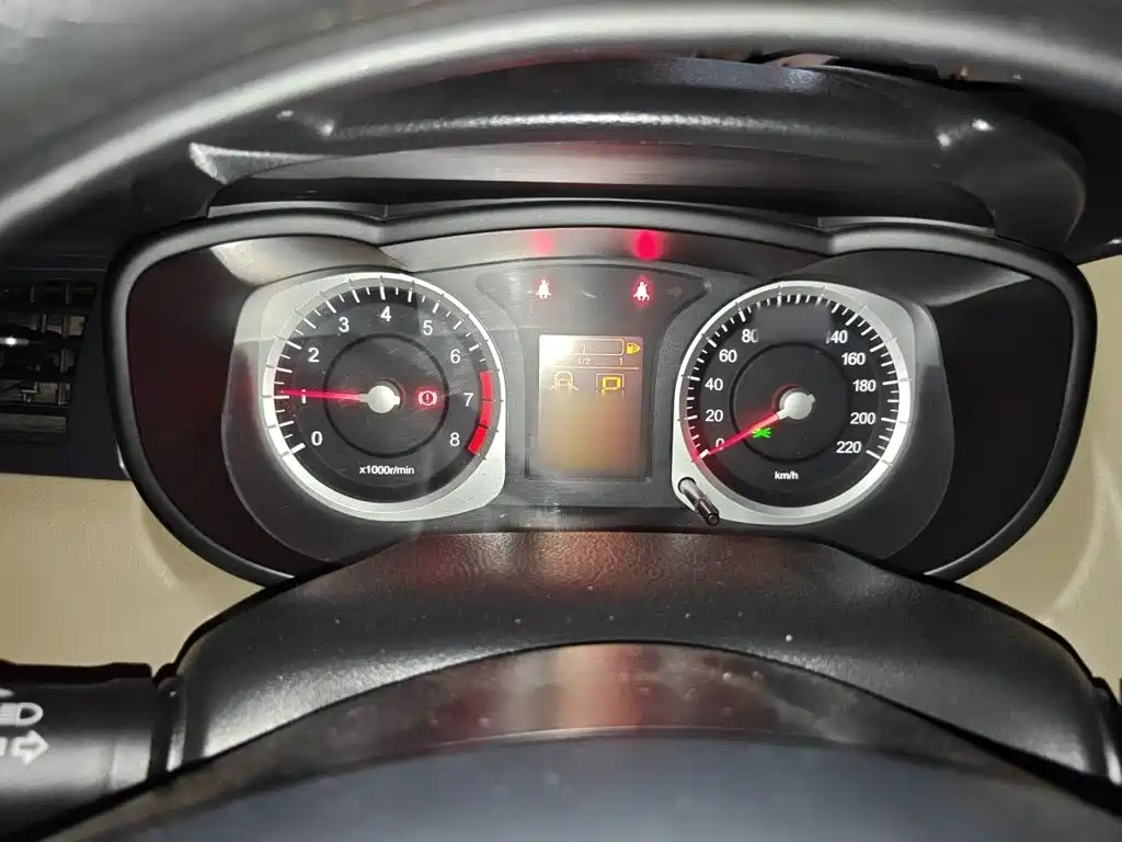 Venucia R50 2014 2013 1.6L Auto Fashion
