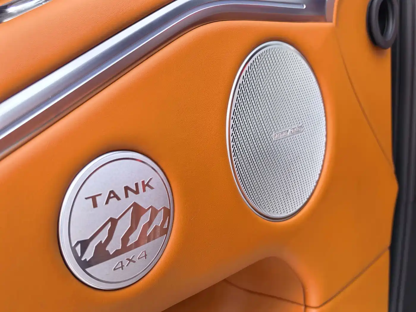 TANK TANK 700 NEW ENERGY