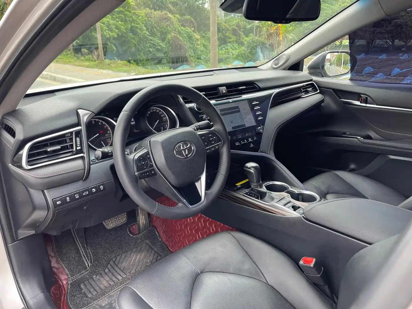 Toyota Camry 2018 2.5Q Flagship Edition фото 17